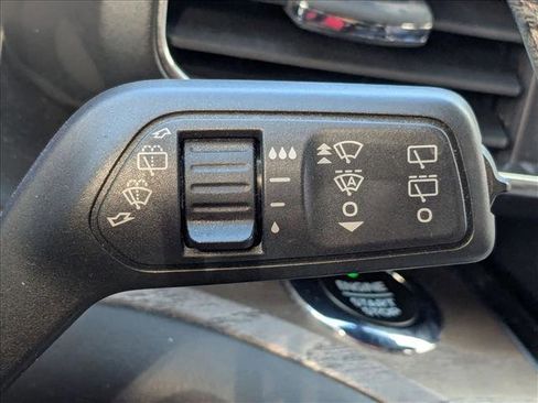 Used 2020 Ford Explorer Platinum w/ Premium Technology Package image 12