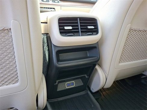 Certified 2025 Mercedes-Benz GLE 450 4MATIC image 11