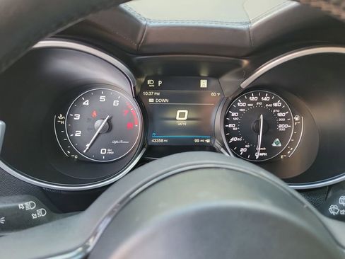 Used 2022 Alfa Romeo Stelvio Quadrifoglio w/ Active Assist Plus Package AWD/4WD image 7