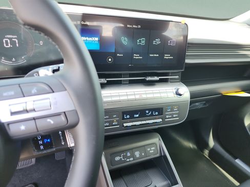 New 2026 Hyundai Kona SEL Premium FWD image 11
