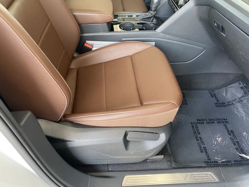 Certified 2023 Volkswagen Atlas SE w/ Panoramic Sunroof Package FWD image 45