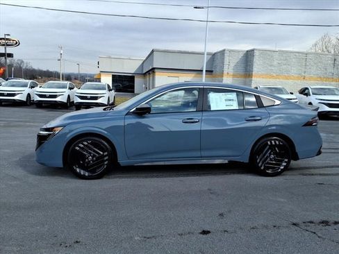 New 2026 Nissan Sentra SR image 2