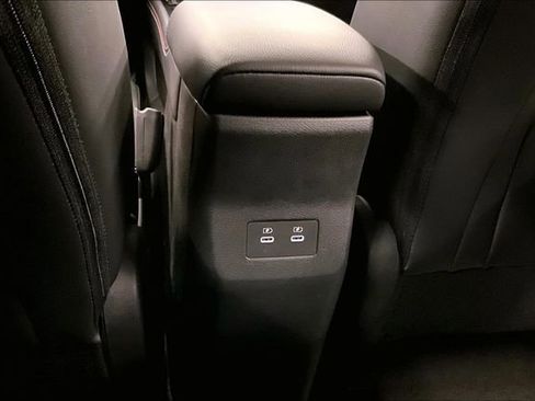 New 2026 Nissan Kicks SR AWD/4WD image 23