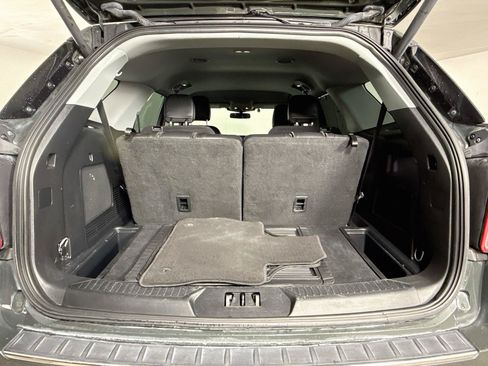 Used 2023 Ford Explorer Limited w/ Equipment Group 301A AWD/4WD image 34