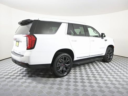 Used 2024 GMC Yukon SLT image 6