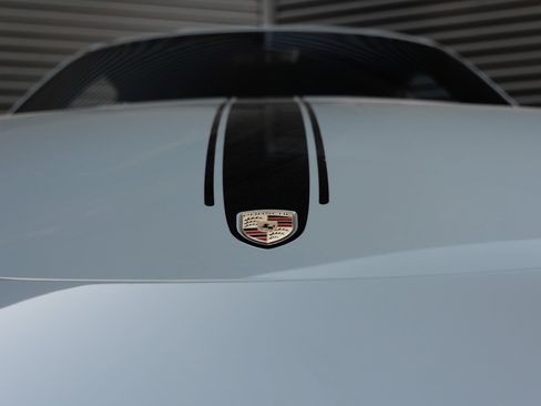 Certified 2025 Porsche 718 Cayman RWD image 33