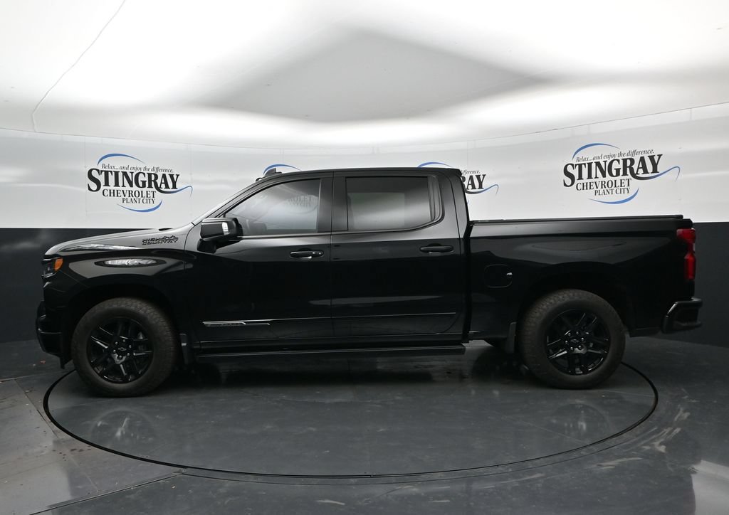 Used 2025 Chevrolet Silverado 1500 High Country w/ Midnight Edition RWD image 4