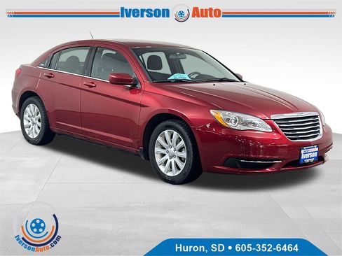 Used 2013 Chrysler 200 Touring w/ Cold Weather Group FWD image 1
