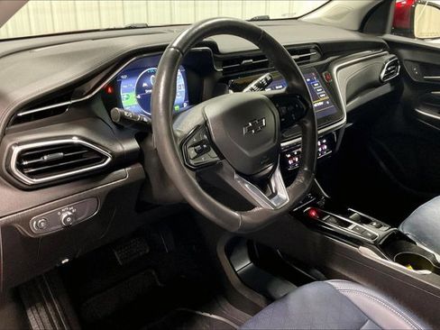 Used 2023 Chevrolet Bolt EUV LT w/ Convenience Package image 14