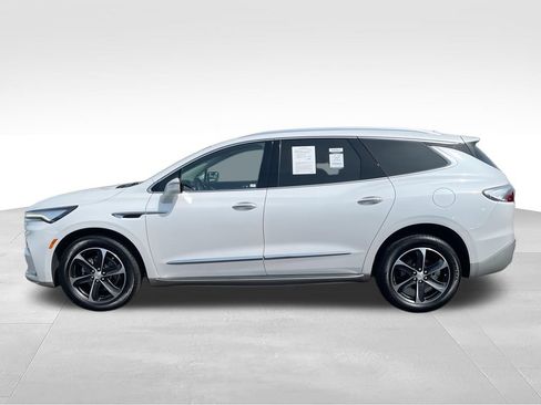 Used 2023 Buick Enclave Essence w/ LPO, Touring Package AWD/4WD image 5