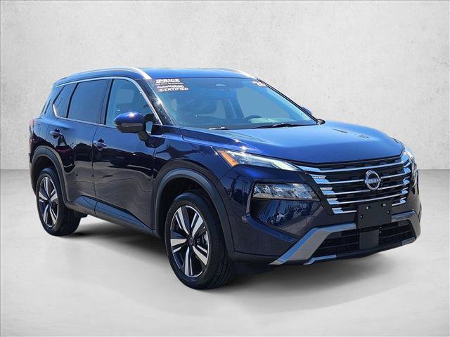 Used 2026 Nissan Rogue SL FWD image 3