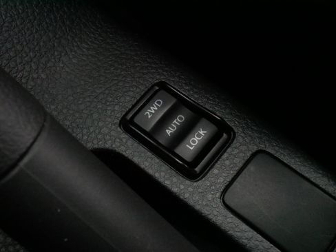 Used 2013 Suzuki SX4 Premium AWD/4WD image 28