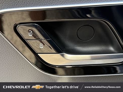 Used 2024 Mercedes-Benz CLE 300 4MATIC Coupe image 27