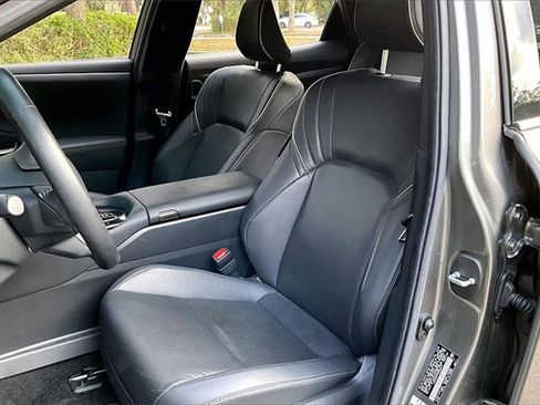 Used 2024 Toyota Crown image 18