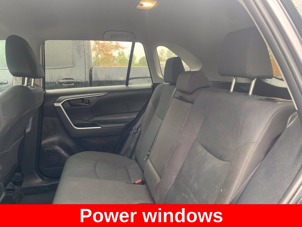 Used 2024 Toyota RAV4 LE AWD/4WD image 7