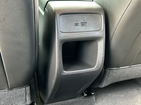 Used 2024 Chevrolet Trax LT w/ Driver Confidence Package FWD image 19