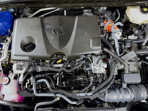 Used 2025 Toyota Camry LE FWD image 39