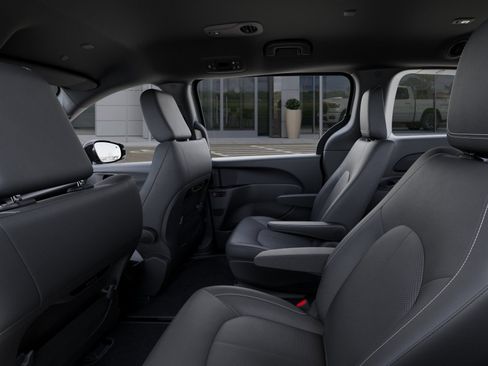 New 2027 Chrysler Pacifica Select FWD image 23