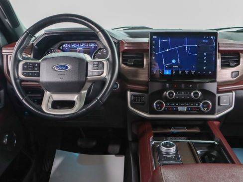 Used 2023 Ford Expedition Limited image 18