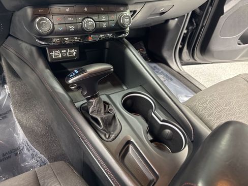 Used 2024 Dodge Durango GT AWD/4WD image 23