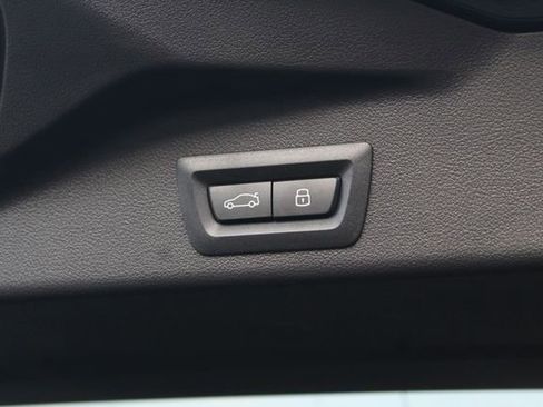 Used 2026 BMW X5 M60i image 8