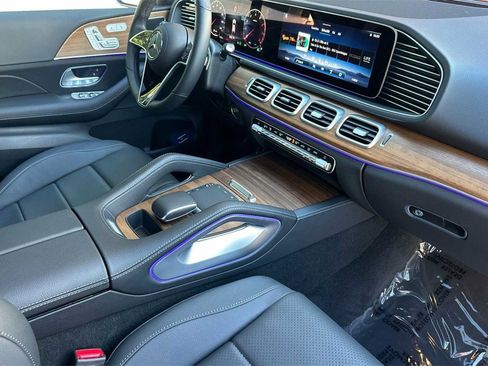 New 2025 Mercedes-Benz GLE 450 4MATIC image 16