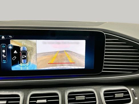 Certified 2026 Mercedes-Benz GLS 580 4MATIC image 25