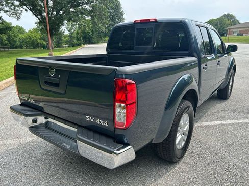 Used 2014 Nissan Frontier SV AWD/4WD image 5