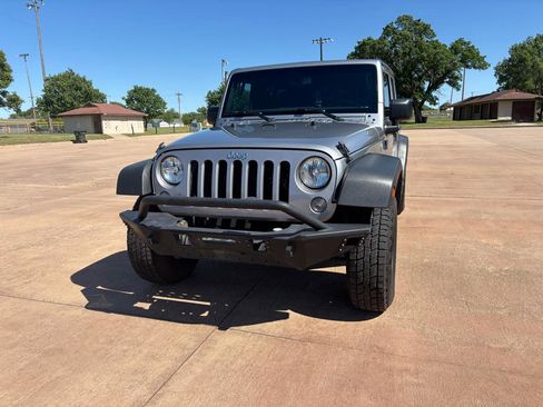 Used 2016 Jeep Wrangler Unlimited Sport w/ Quick Order Package 24S AWD/4WD image 4