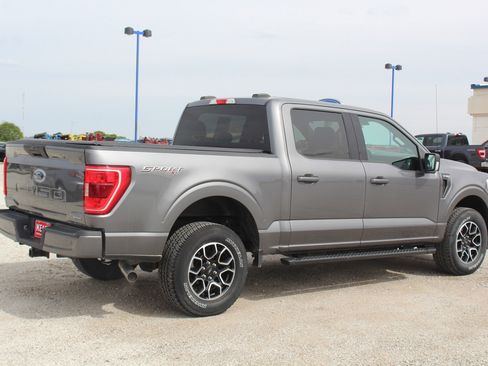 Used 2021 Ford F150 XLT w/ Equipment Group 301A Mid AWD/4WD image 5
