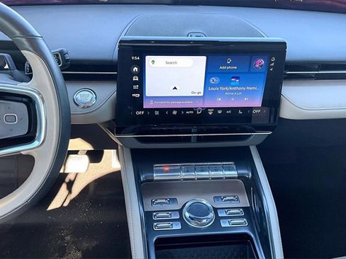 Used 2024 Lincoln Nautilus Reserve image 4