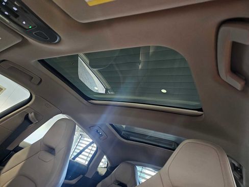 New 2025 Porsche Panamera 4 image 24