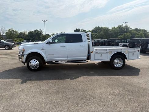 Used 2021 RAM 4500 Laramie AWD/4WD image 4