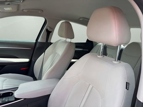 Used 2023 Hyundai Sonata SE FWD image 8