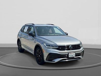 Used 2022 Volkswagen Tiguan SE R-Line