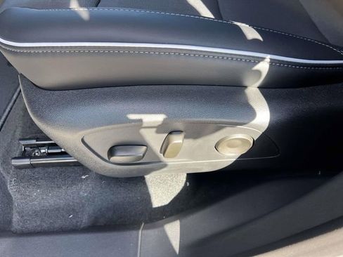 Used 2026 Buick Enclave Preferred w/ Power Package image 18