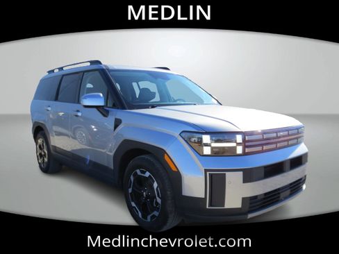 Used 2024 Hyundai Santa Fe SEL AWD/4WD image 2