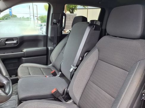 Used 2025 Chevrolet Silverado 1500 Custom AWD/4WD image 33