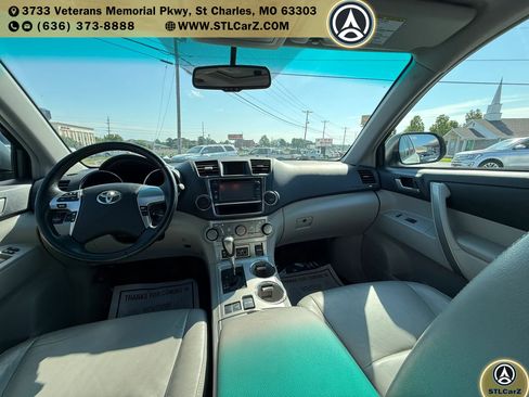 Used 2013 Toyota Highlander SE FWD image 11