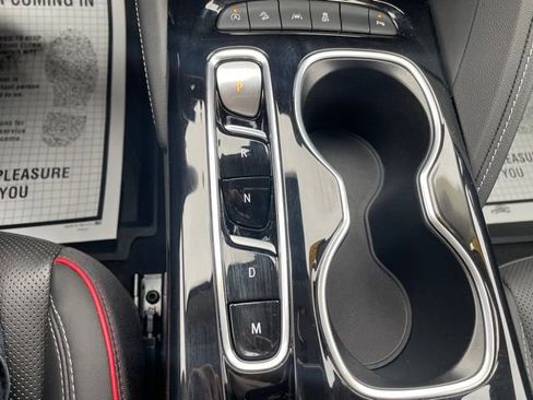 Used 2023 Buick Envision Essence w/ Sport Touring Package image 28