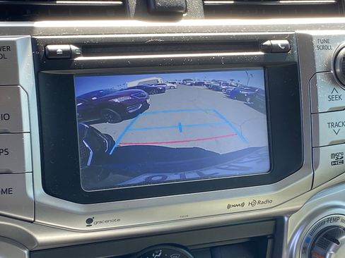 Used 2018 Toyota 4Runner SR5 Premium image 7