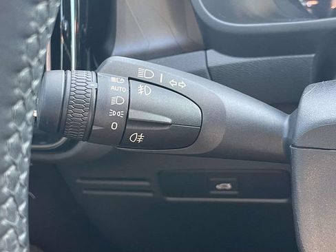 Certified 2023 Volvo XC40 Recharge Ultimate w/ Protection Package Premier AWD/4WD image 23