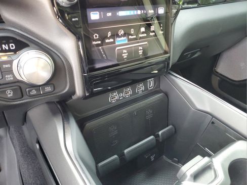 Certified 2025 RAM 1500 Rebel w/ Rebel Level 2 Equipment Group AWD/4WD image 18