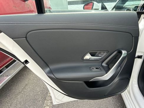 Used 2025 Mercedes-Benz CLA 250 image 30