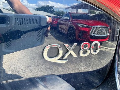 Used 2017 INFINITI QX80 2WD w/ Driver Assistance Package image 5