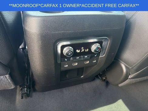 Used 2024 GMC Yukon XL Denali AWD/4WD image 21