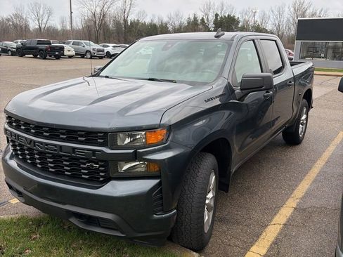 Used 2021 Chevrolet Silverado 1500 Custom w/ LPO, Dark Essentials Package image 1