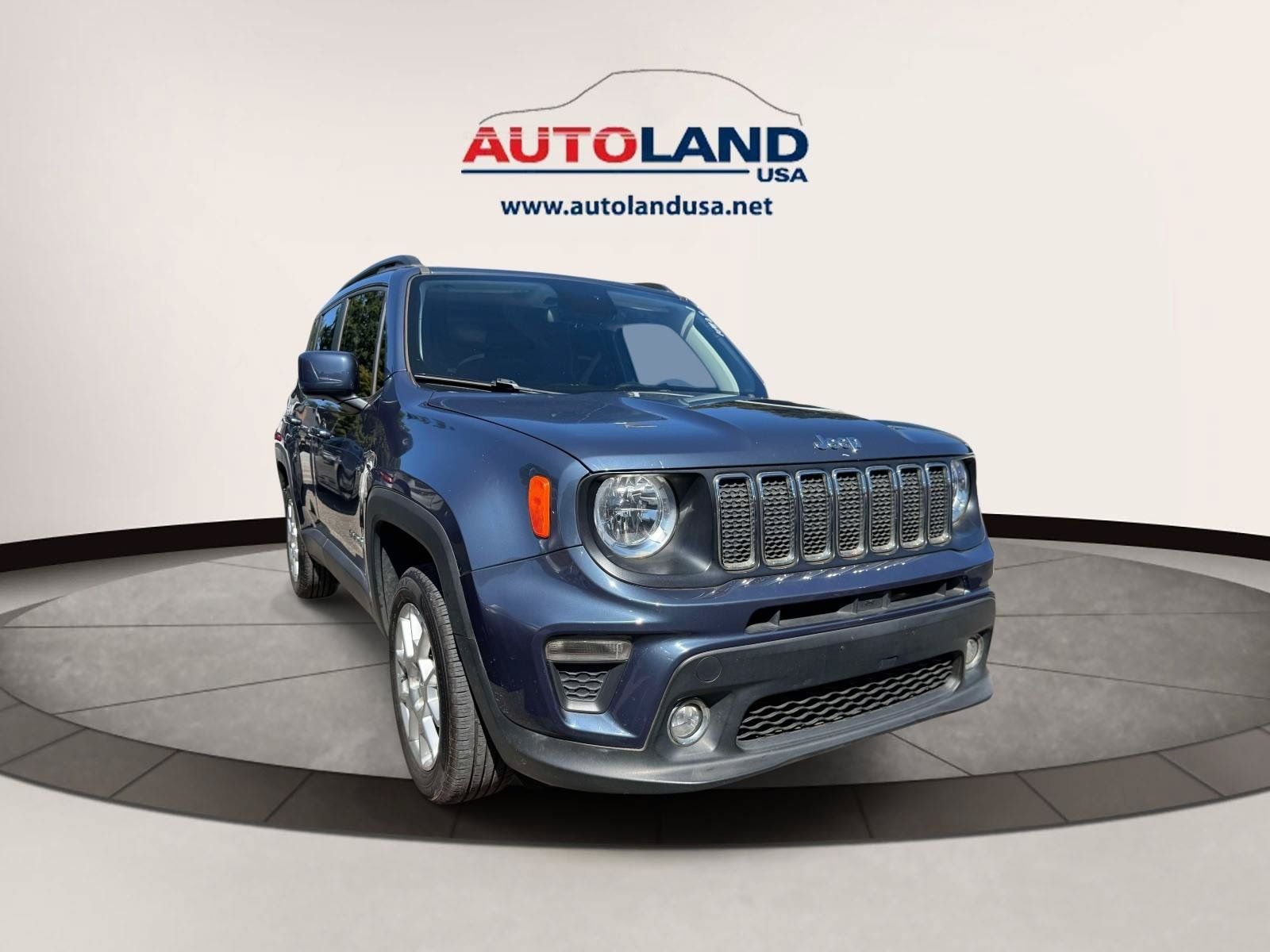 Used 2020 Jeep Renegade Latitude w/ UConnect 8.4 Nav Group AWD/4WD image 2