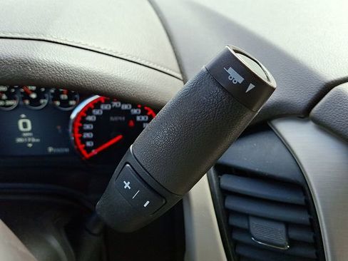 Used 2016 GMC Yukon XL Denali w/ Open Road Package image 18