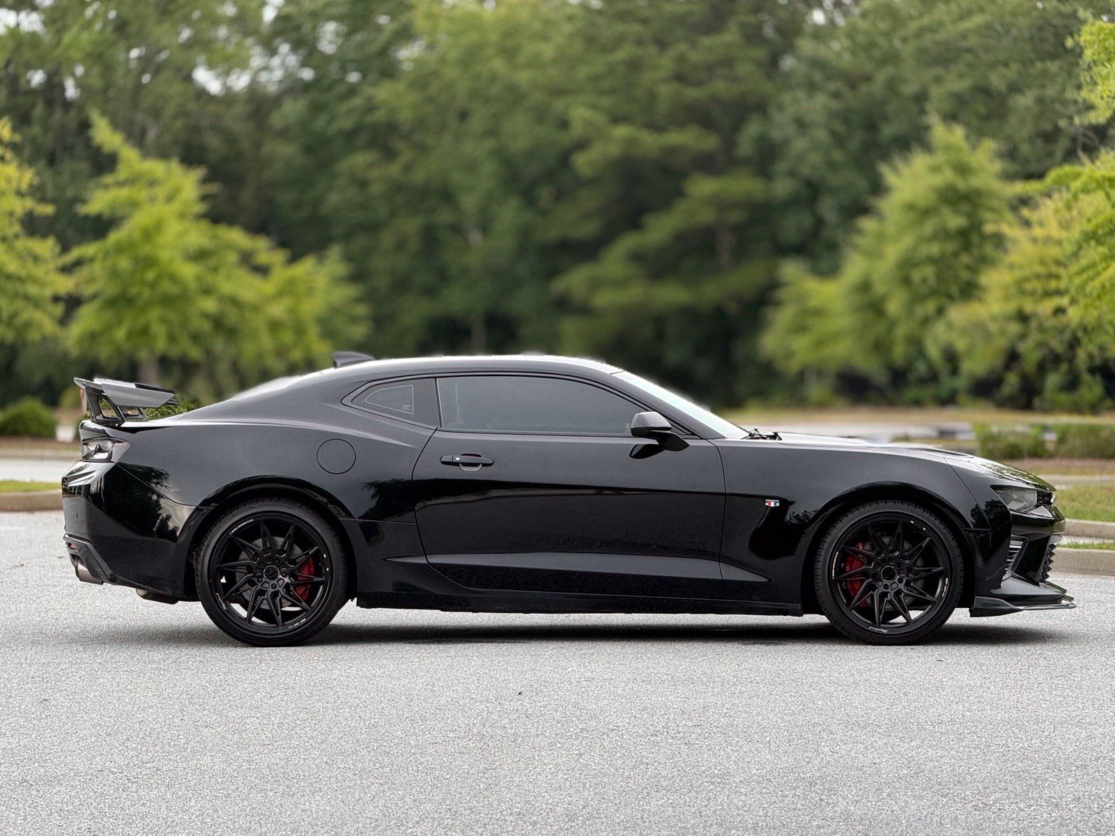 Used 2016 Chevrolet Camaro SS RWD image 12